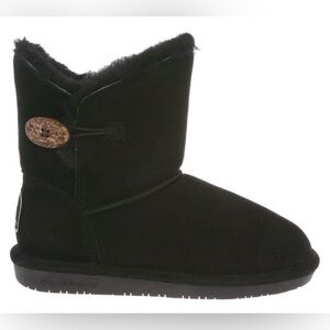 Bearpaw “Rosie” boots NWOT Size 8 black suede